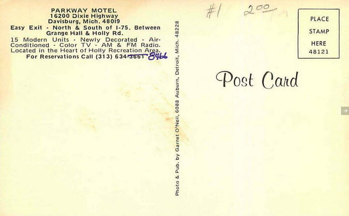 Parkway Motel - Old Postcard (newer photo)